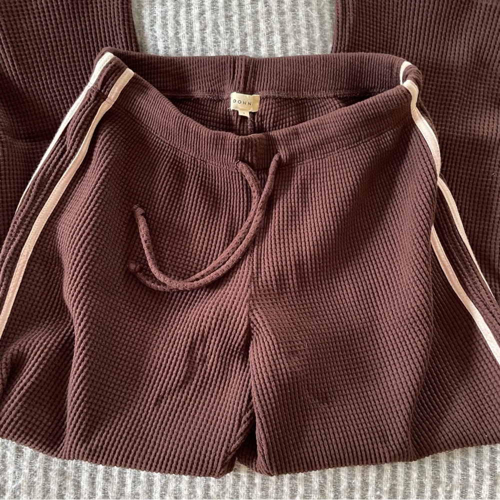Donni Thermal Crop Stripe Pant - Picture 2 of 3